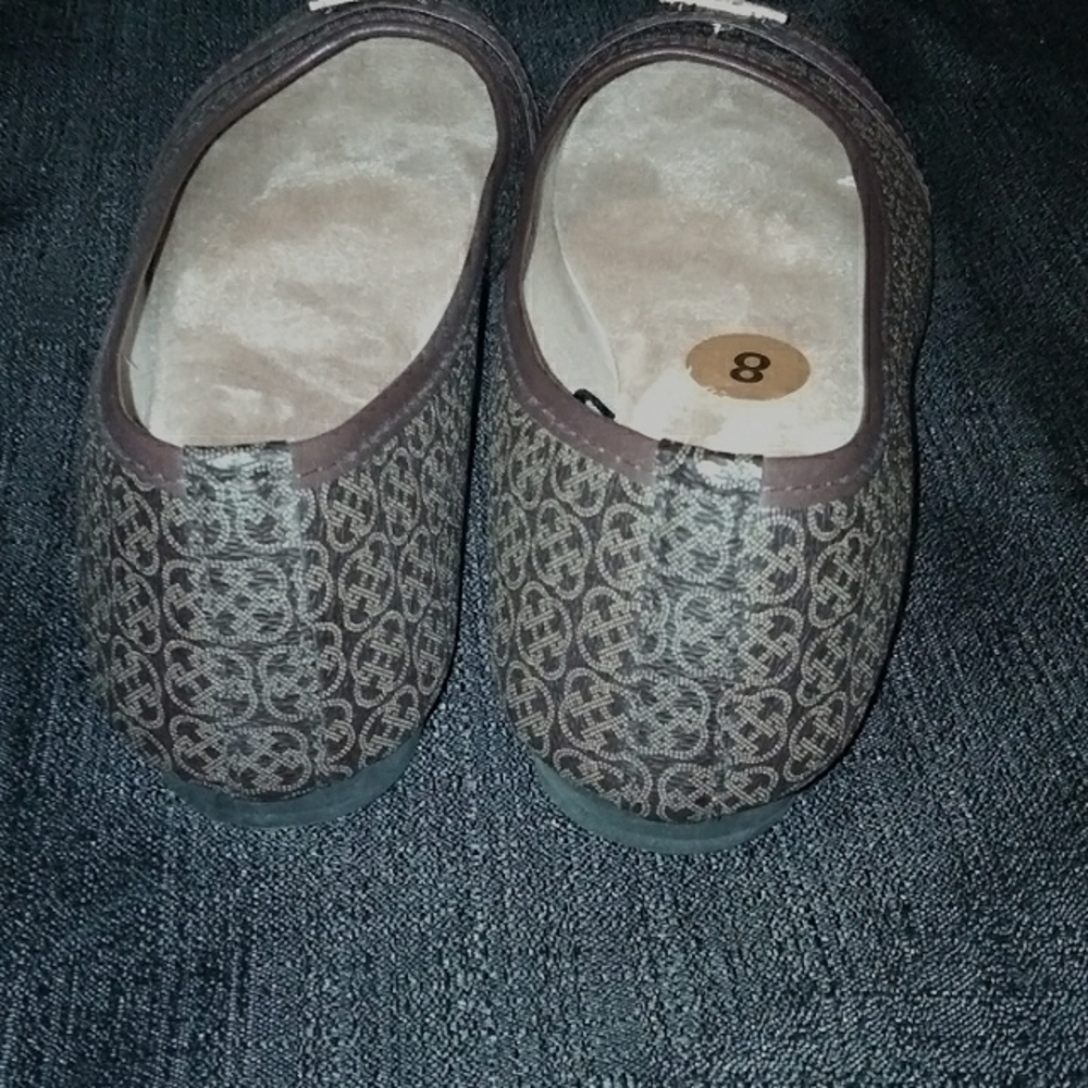 Flats - Picture 3 of 4